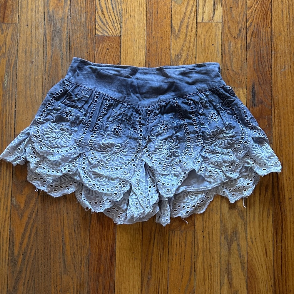 ☁️ Dreamy Blue Ombré Cotton Tiered Ruffle Eyelet Shorts ☁️